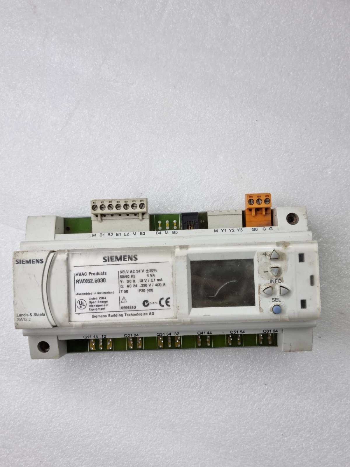 Siemens RWX62.5030 Multi Function Controller | For Parts / Not Working